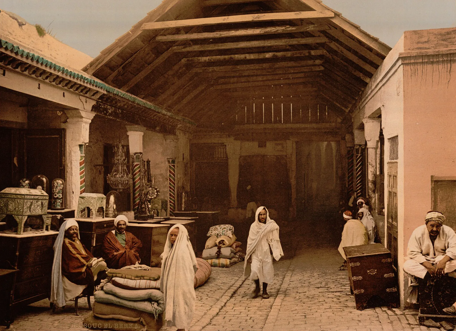 Le Bazar de Tunis, Tunis, Tunisie, vers 1899