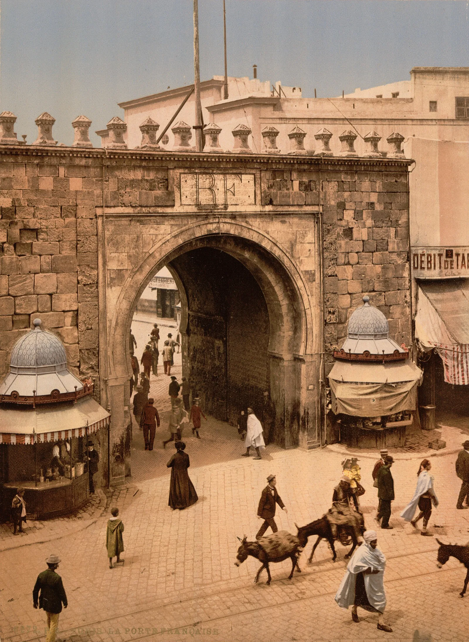 La Porte de France, Tunis, Tunisie, vers 1899