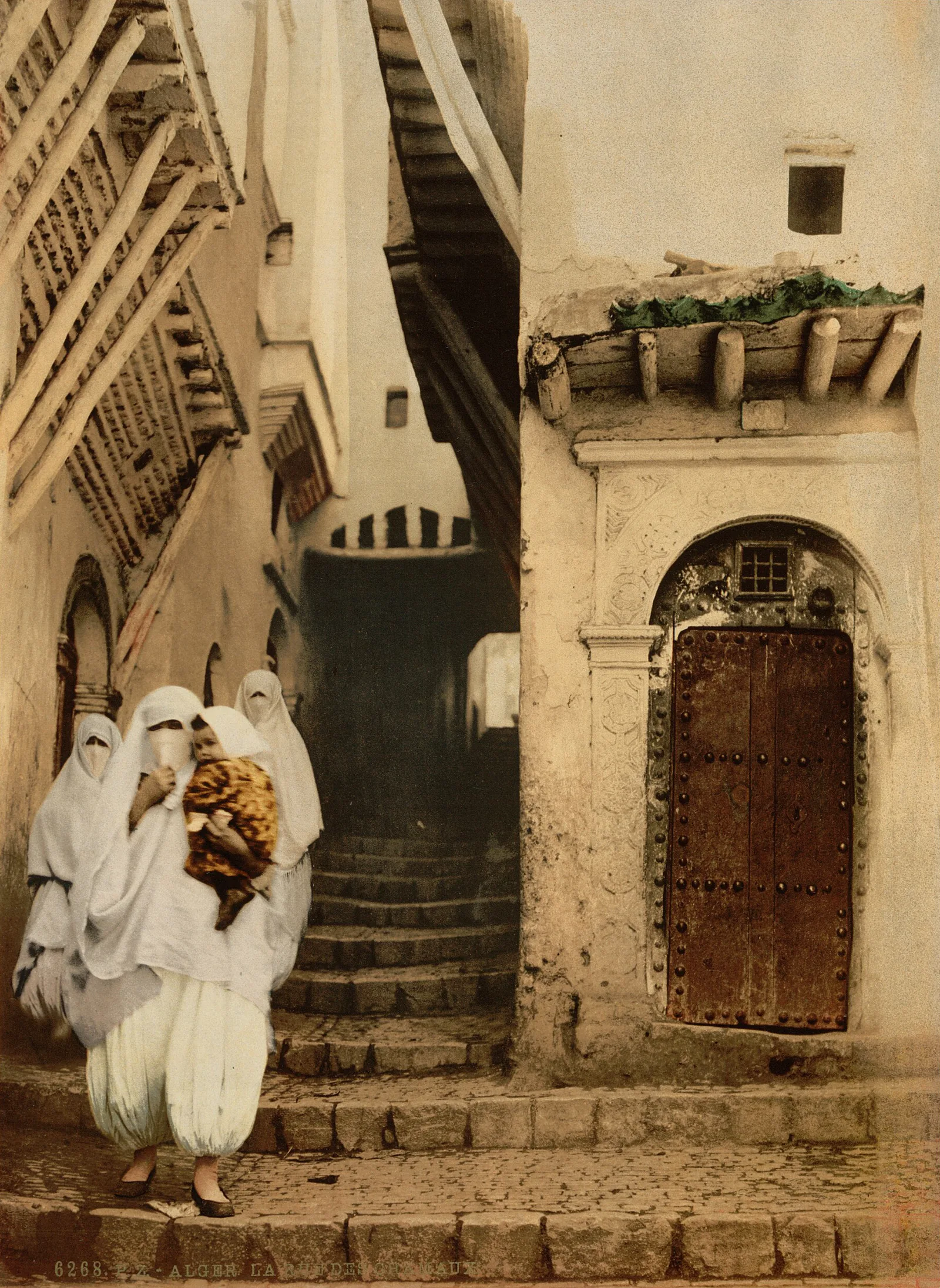 La Rue des Chameaux, Alger, Algérie, vers 1899