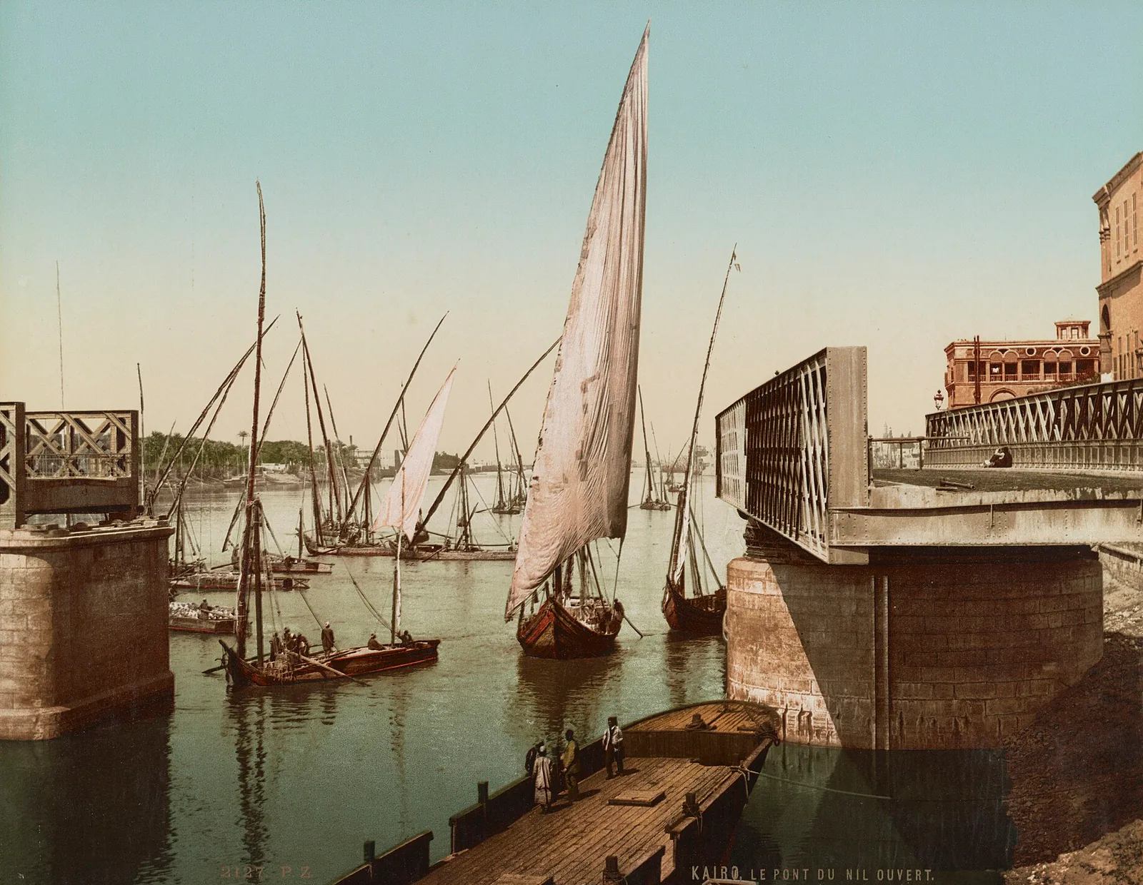 Le Pont du Nil ouvert, Le Caire, Égypte, 1890–1900